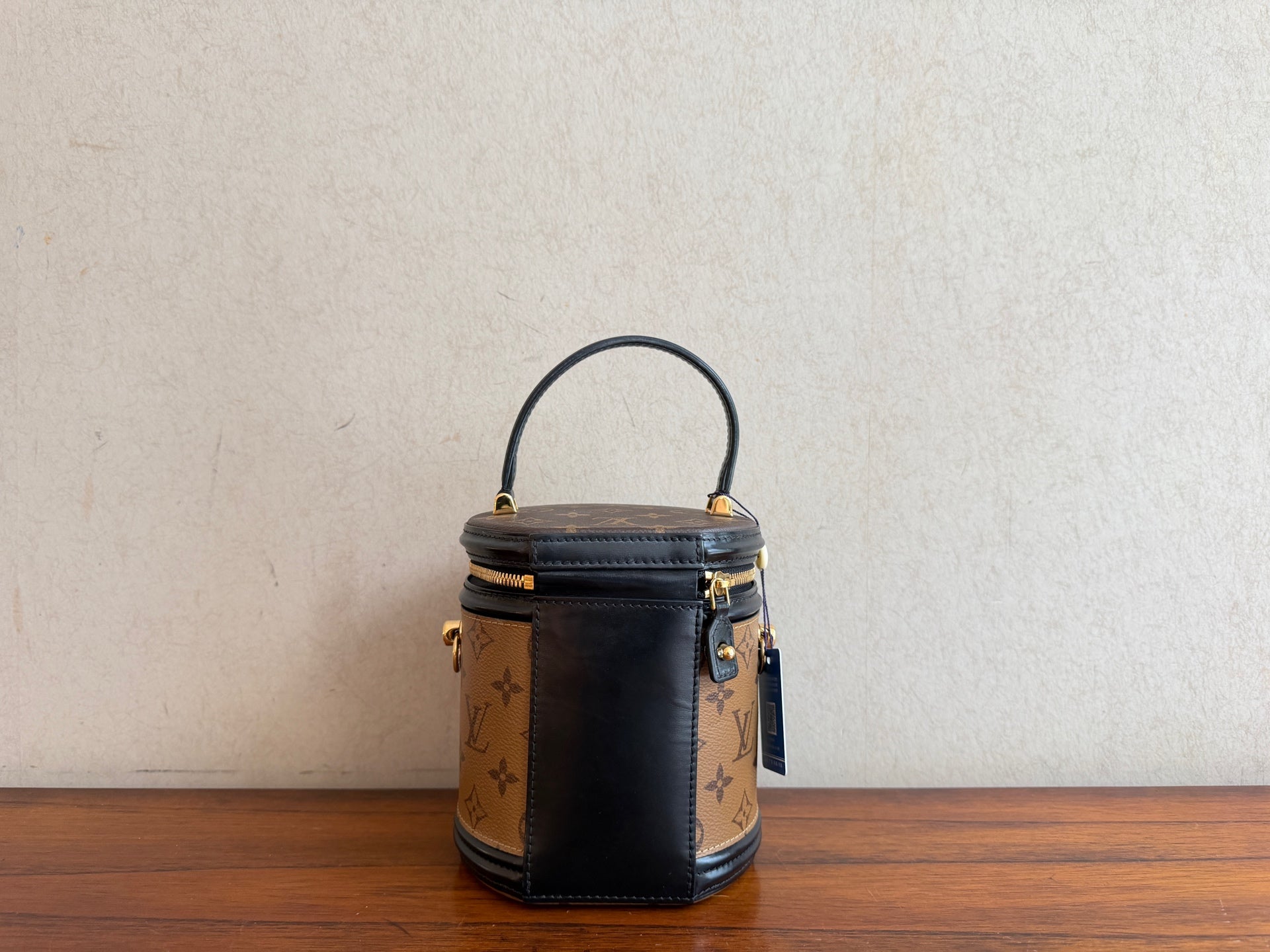Louis Vuitton Cannes Bucket & Drawstring Bag M43986