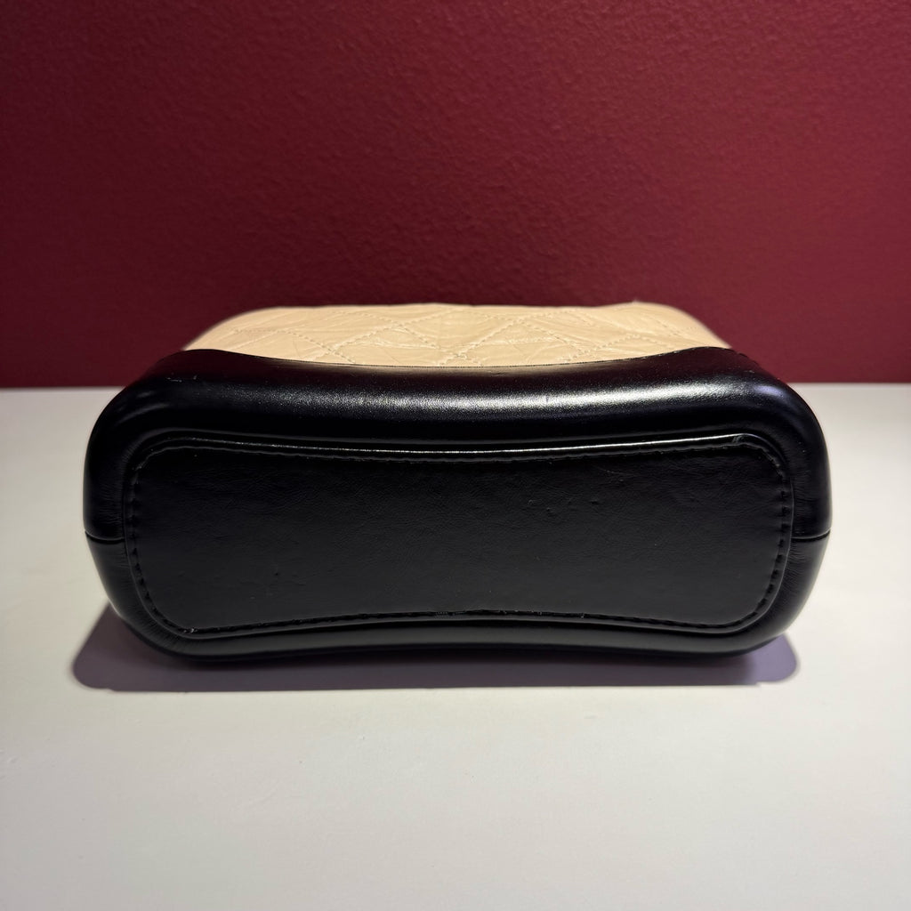 Chanel Stray Bag Crossbody 20×8×18 A91810-Y61477-C0204