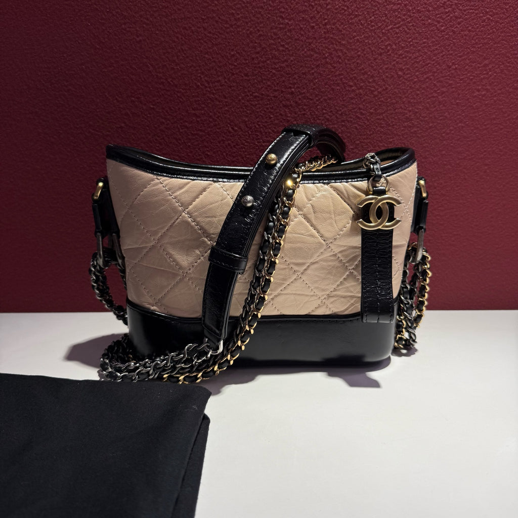 Chanel Stray Bag Crossbody 20×8×18 A91810-Y61477-C0204