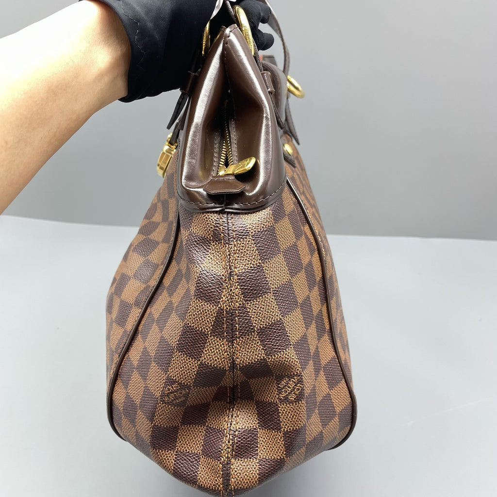 Louis Vuitton Shoulder Bag