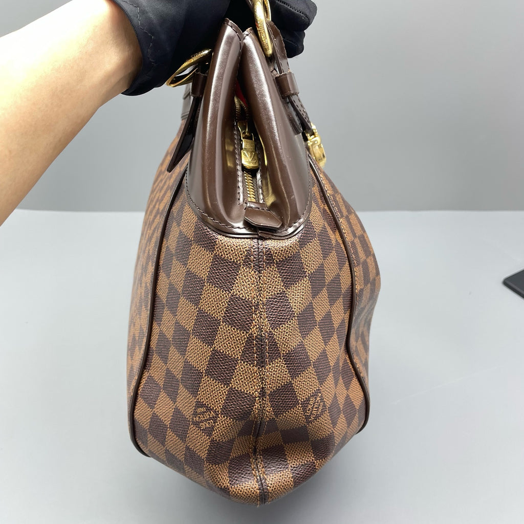 Louis Vuitton Shoulder Bag