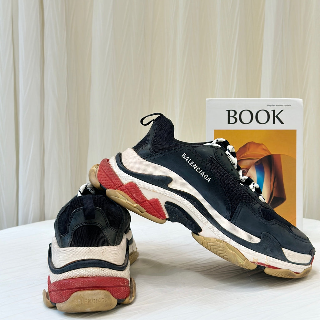 Balenciaga TRACK.3 Men's Sneakers Athletic sneakers 700875W3RF51906