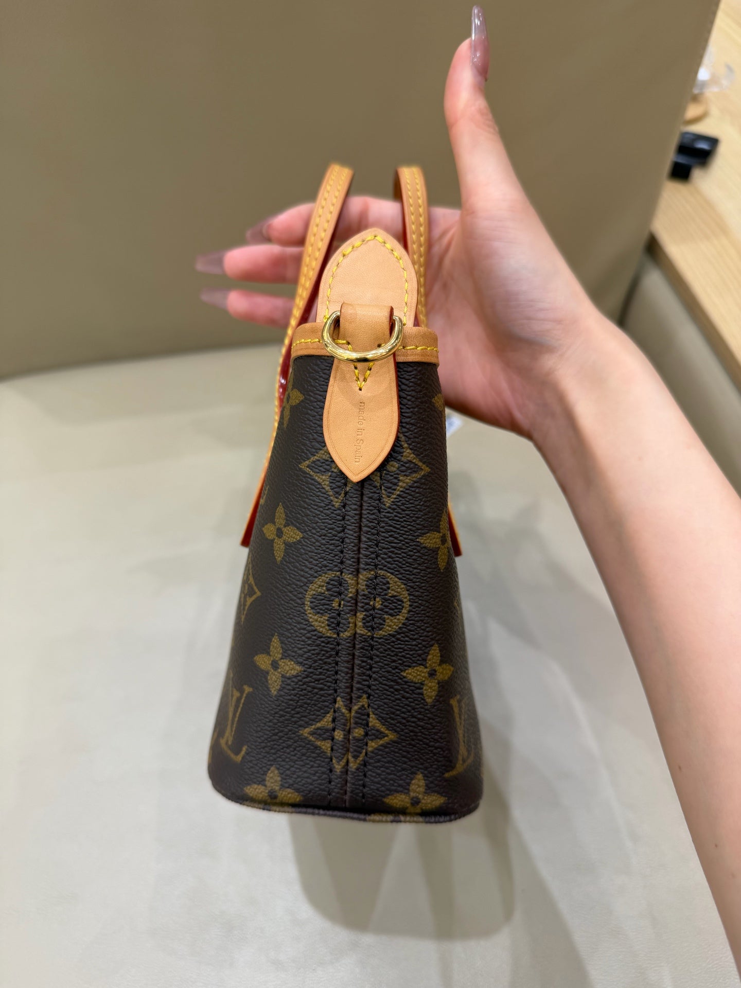Louis Vuitton Neverfull Bb Crossbody 24 x 14 x 9 M46705