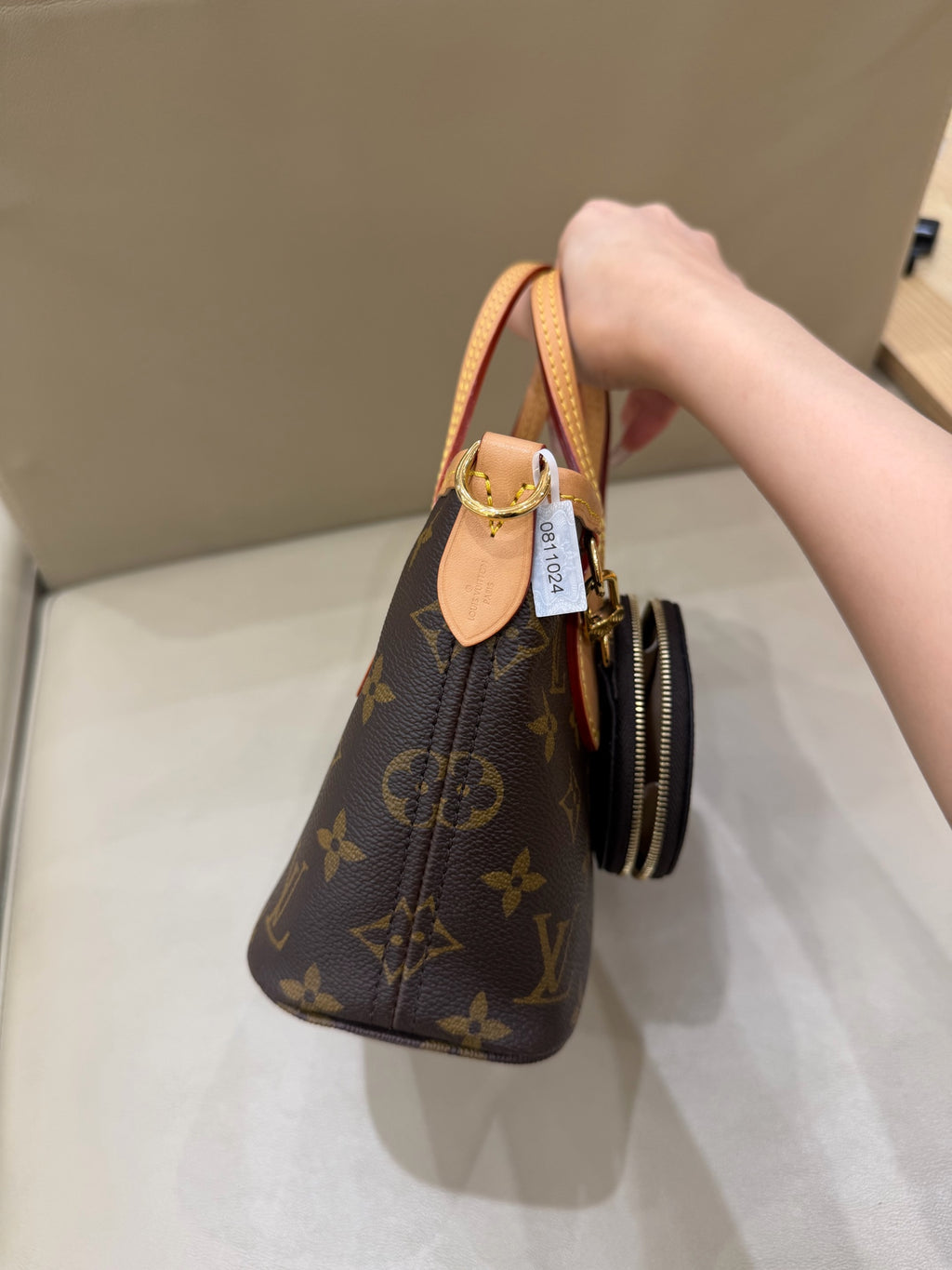 Louis Vuitton Neverfull Bb Crossbody 24 x 14 x 9 M46705