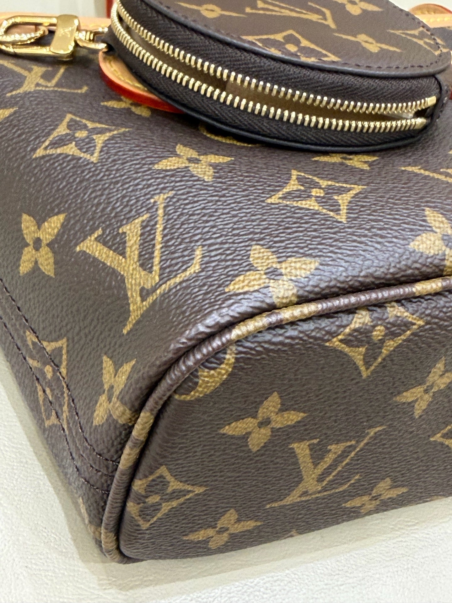 Louis Vuitton Neverfull Bb Crossbody 24 x 14 x 9 M46705