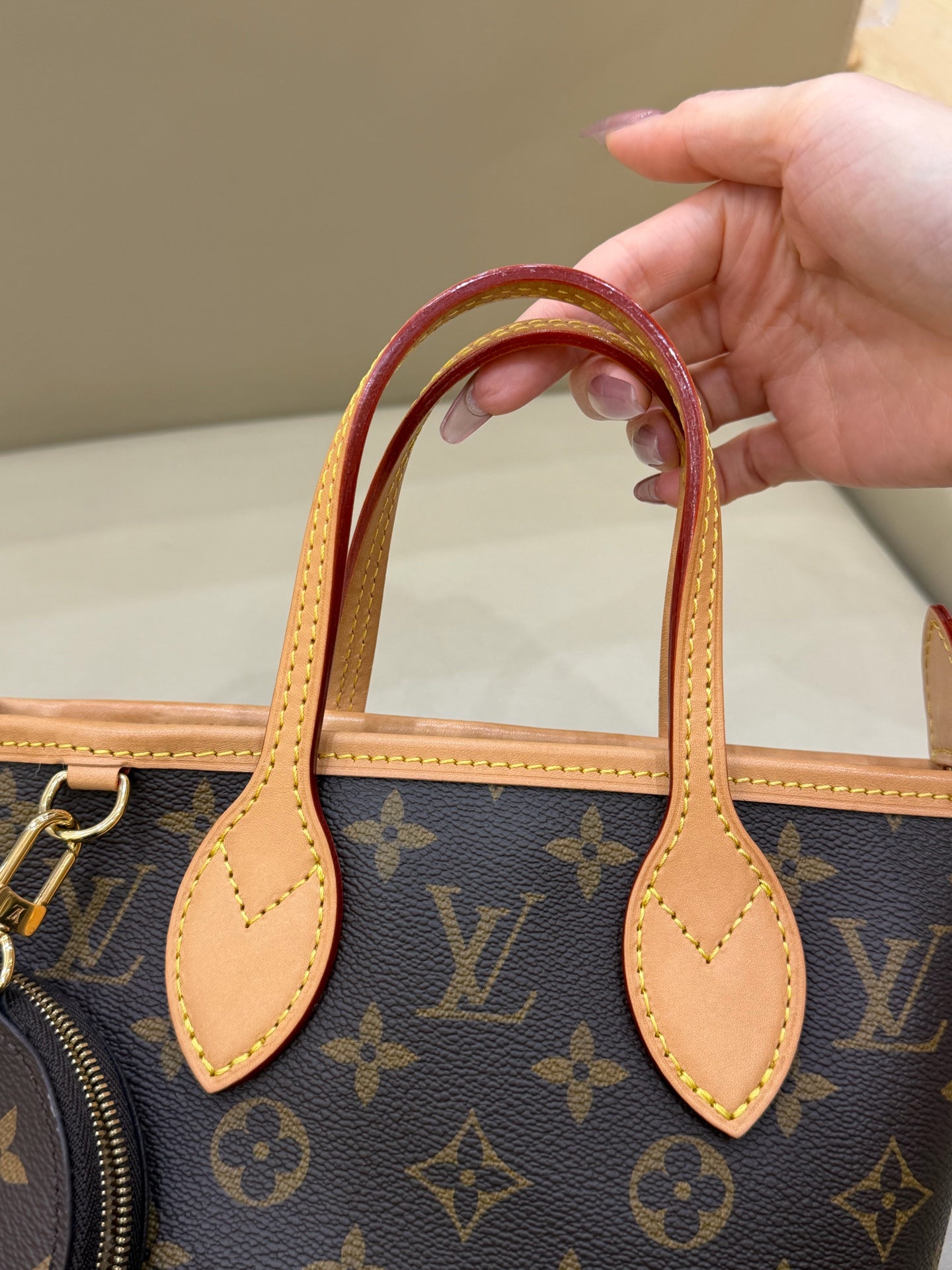 Louis Vuitton Neverfull Bb Crossbody 24 x 14 x 9 M46705