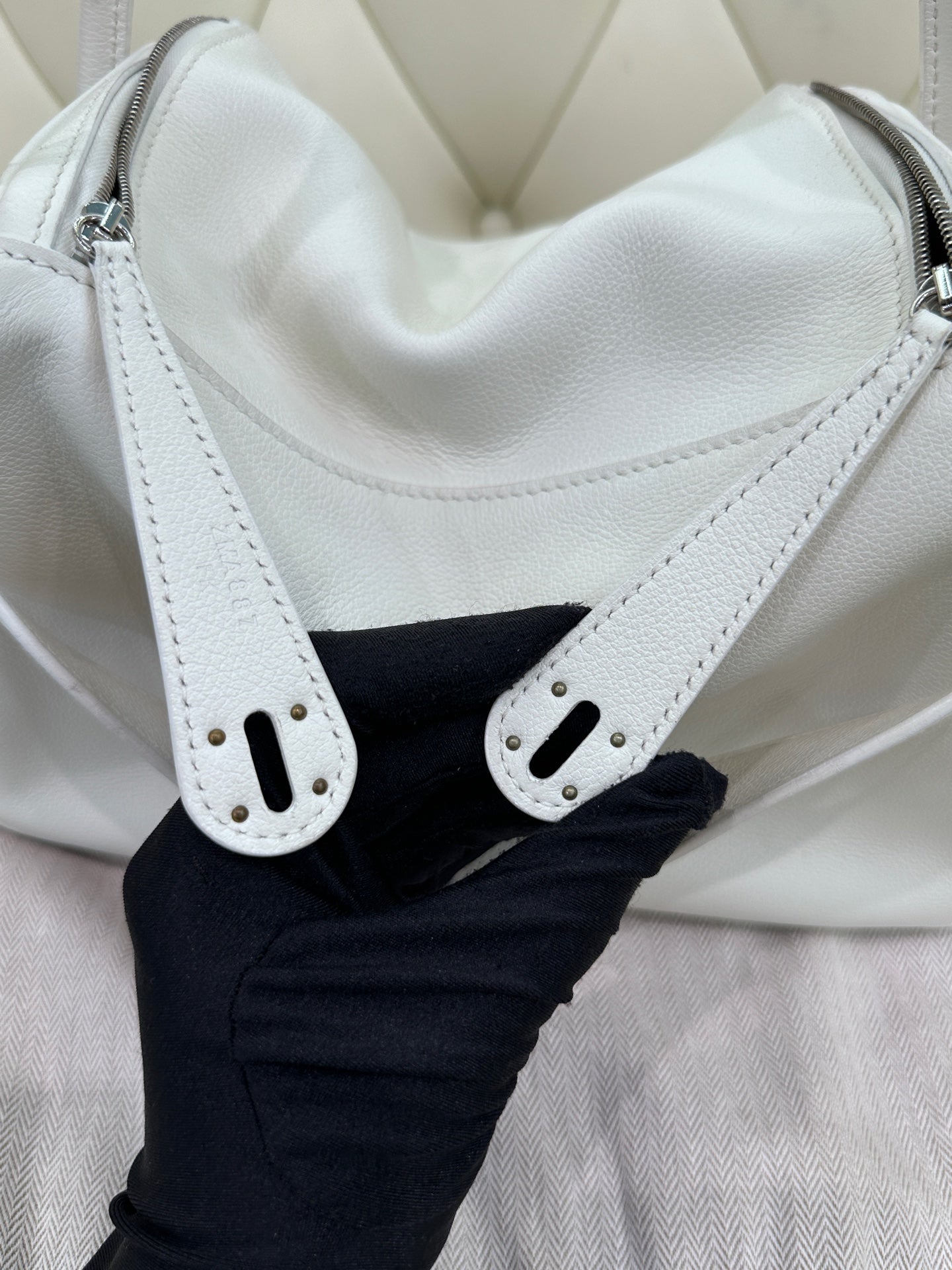 Hermes White
