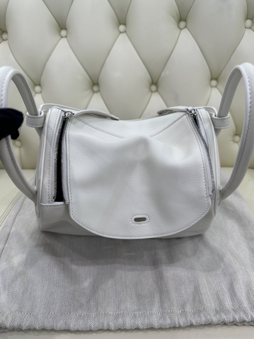 Hermes White