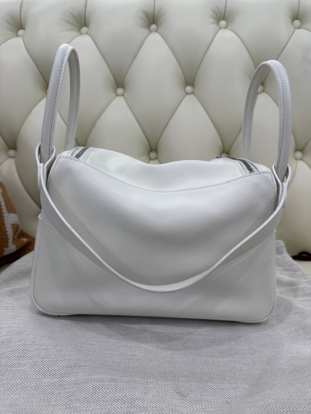 Hermes White
