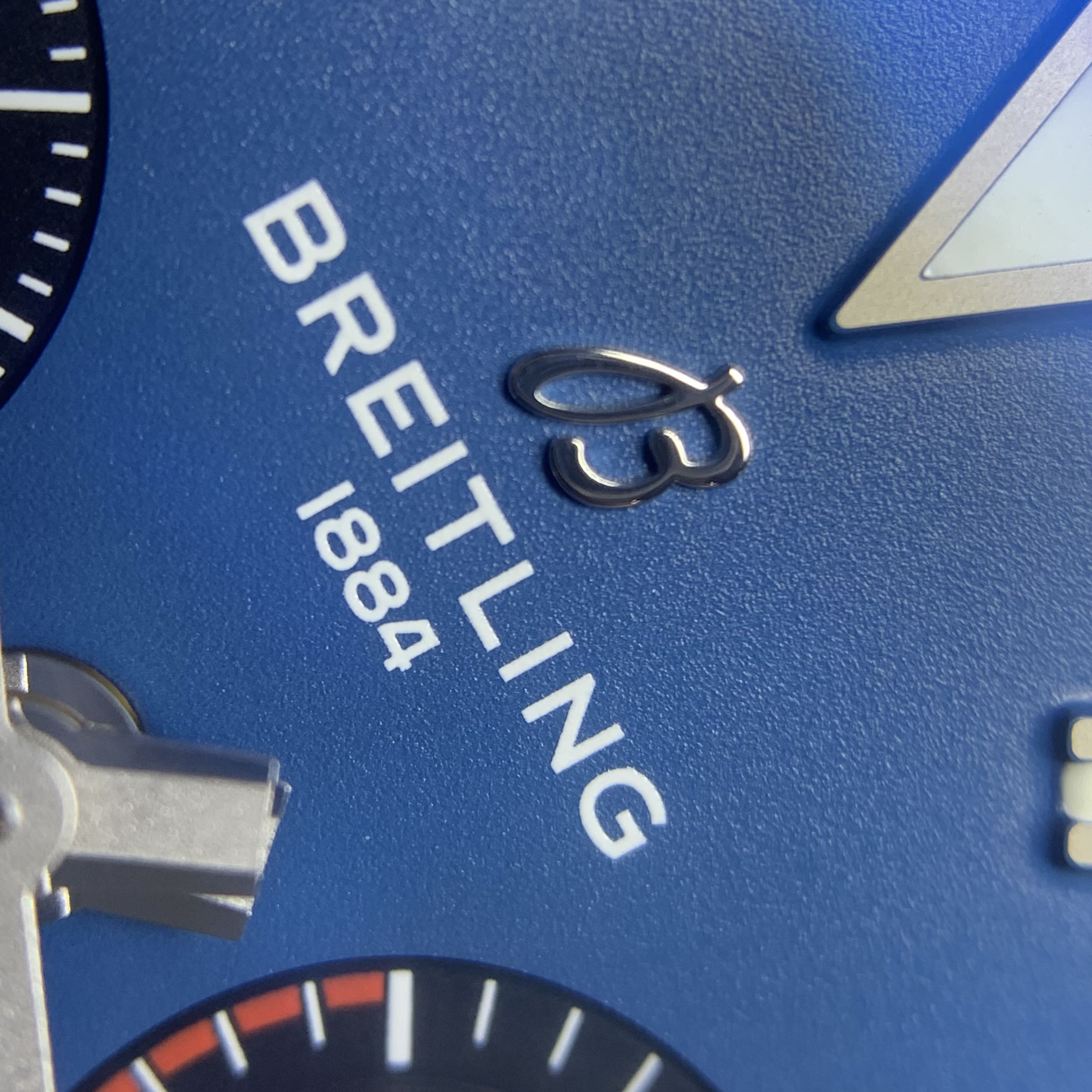 Breitling Avenger B01 Chronograph 42 42 AB0146101C1X1