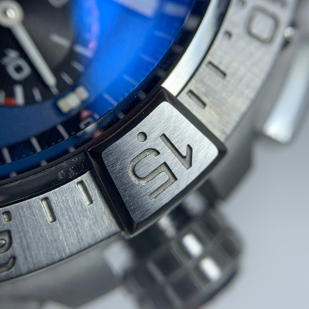 Breitling Avenger B01 Chronograph 42 42 AB0146101C1X1