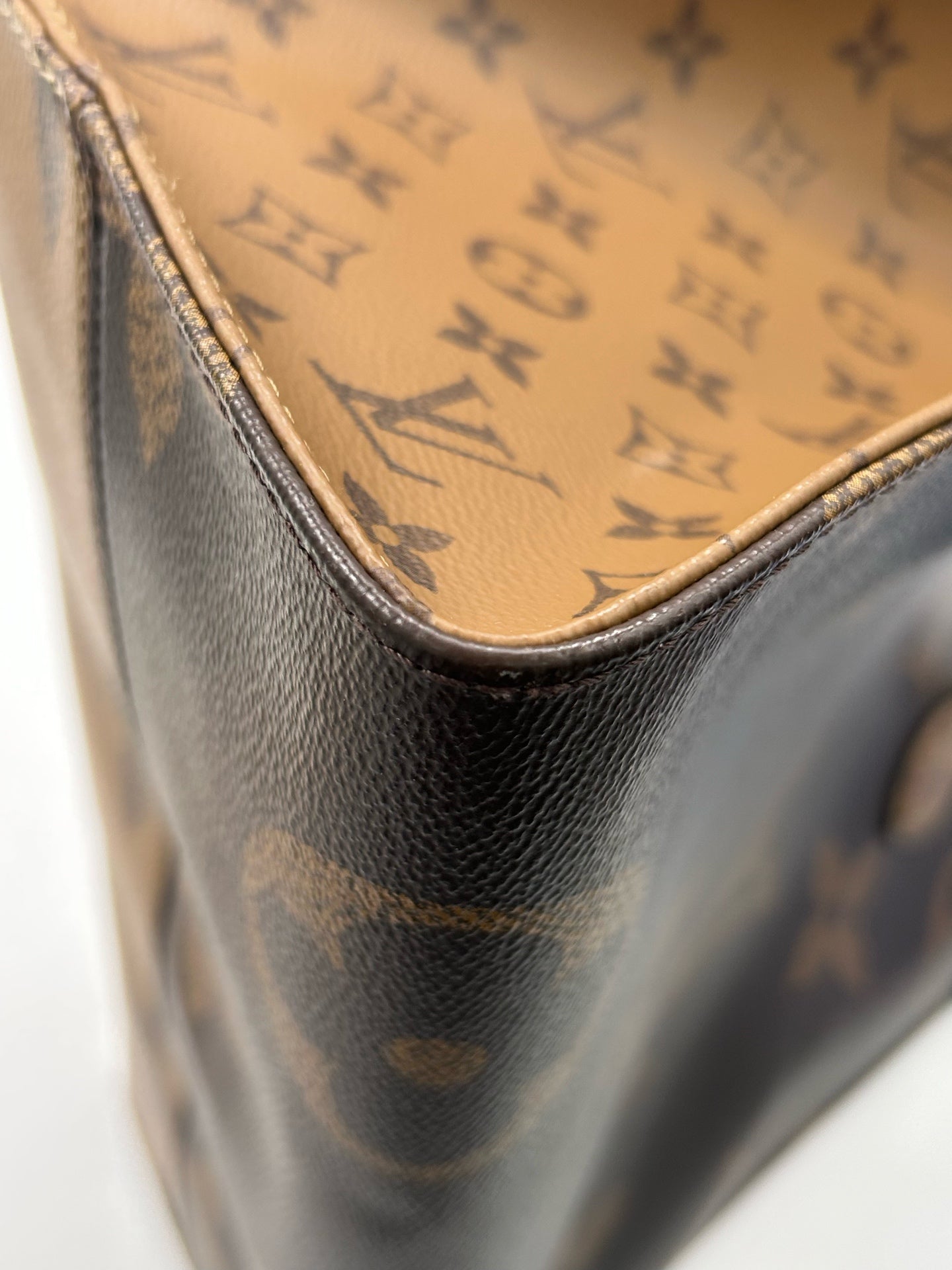 Louis Vuitton Tote