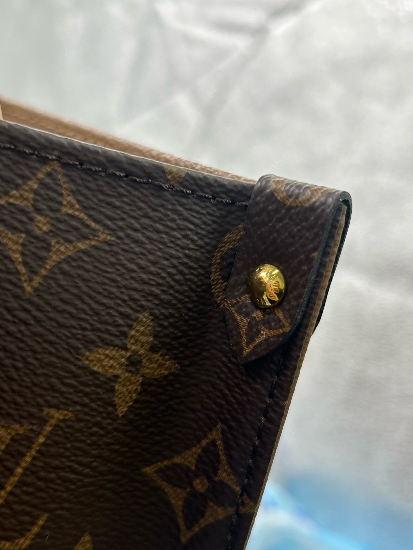 Louis Vuitton Tote