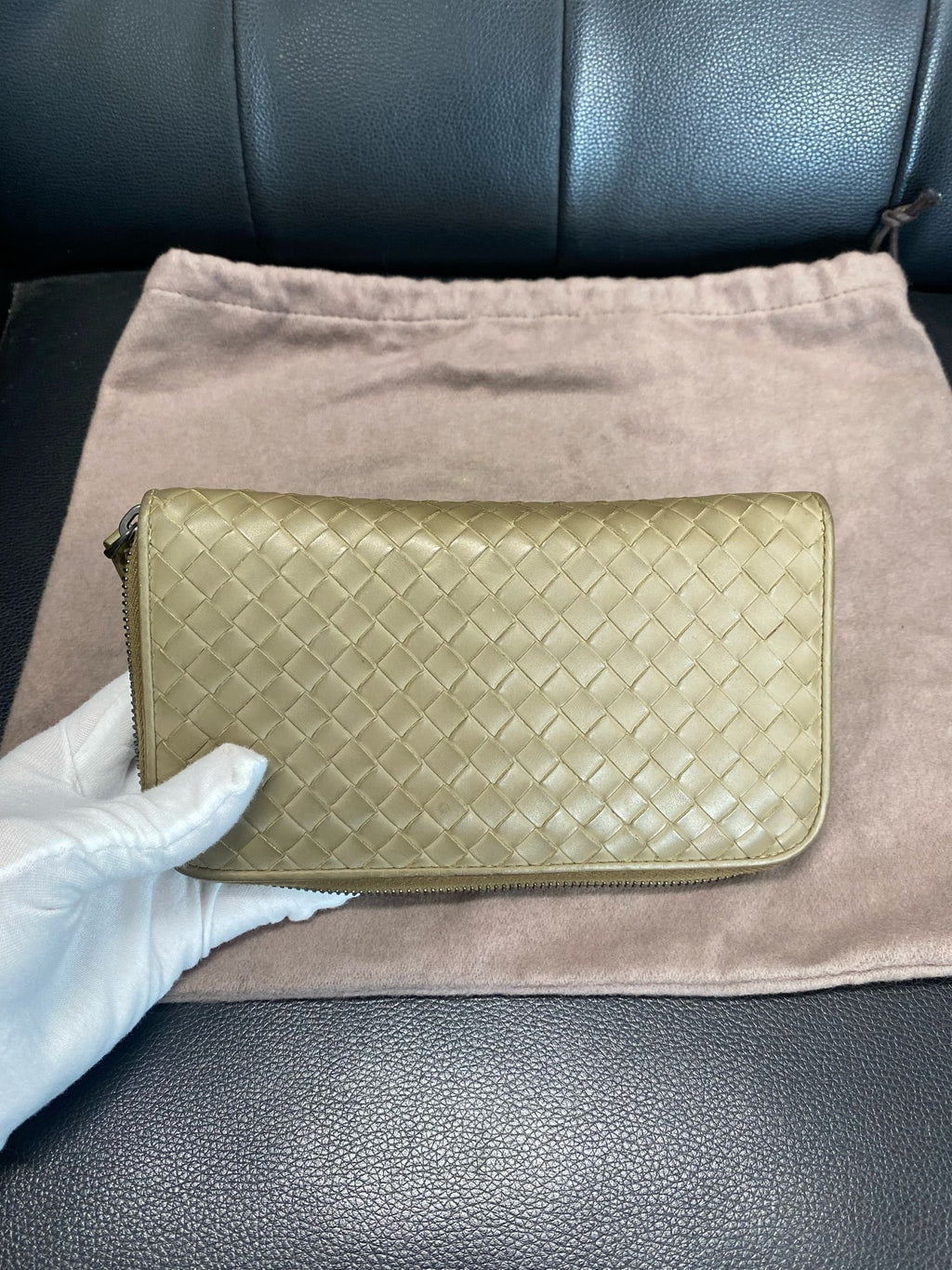 Bottega Veneta Brown 114076-V001N-2608