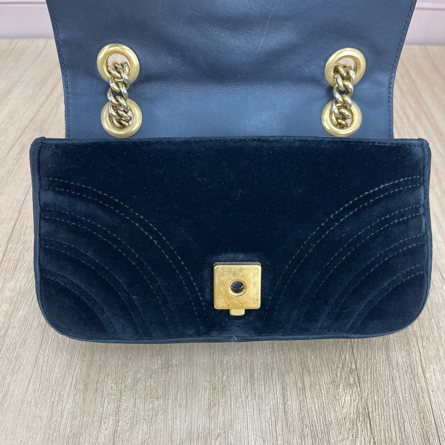 Gucci Velvet Black