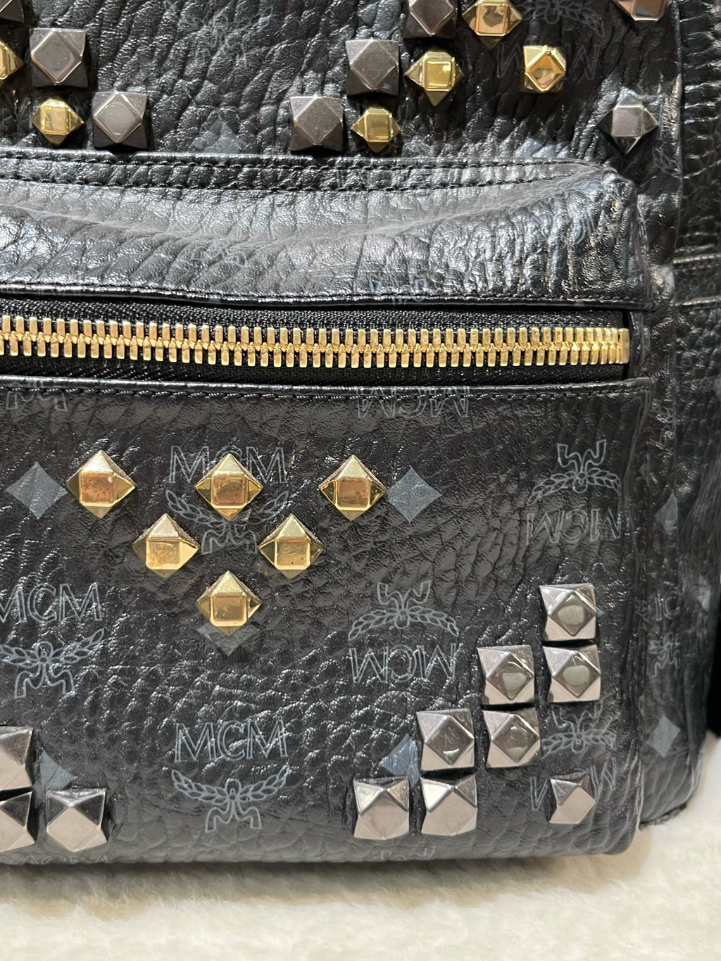 MCM Faux leather Backpack MMKBAVE04BK001