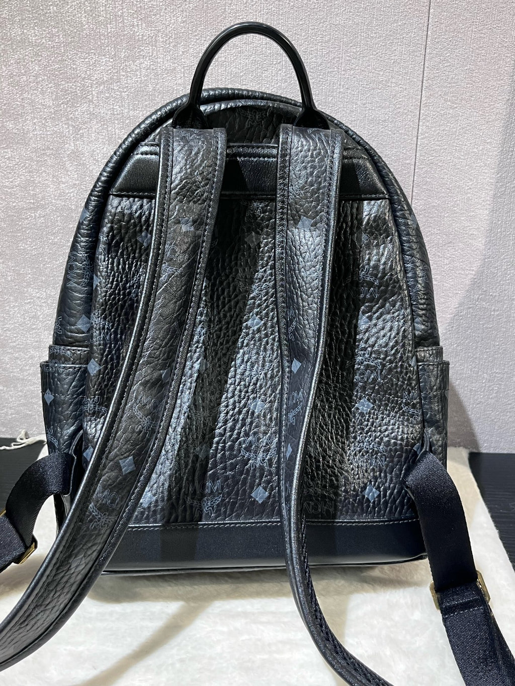 MCM Faux leather Backpack MMKBAVE04BK001
