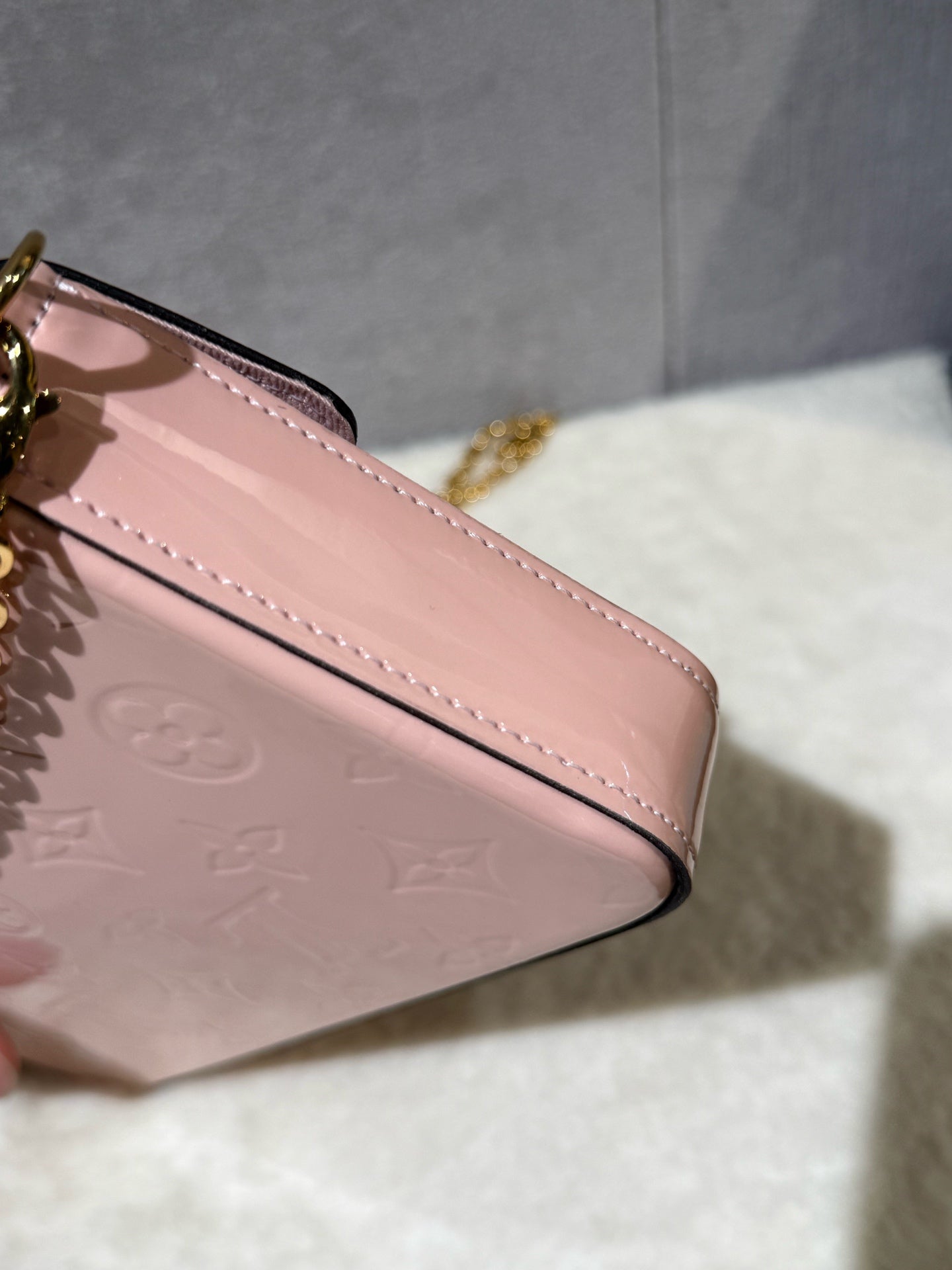 Louis Vuitton M64358