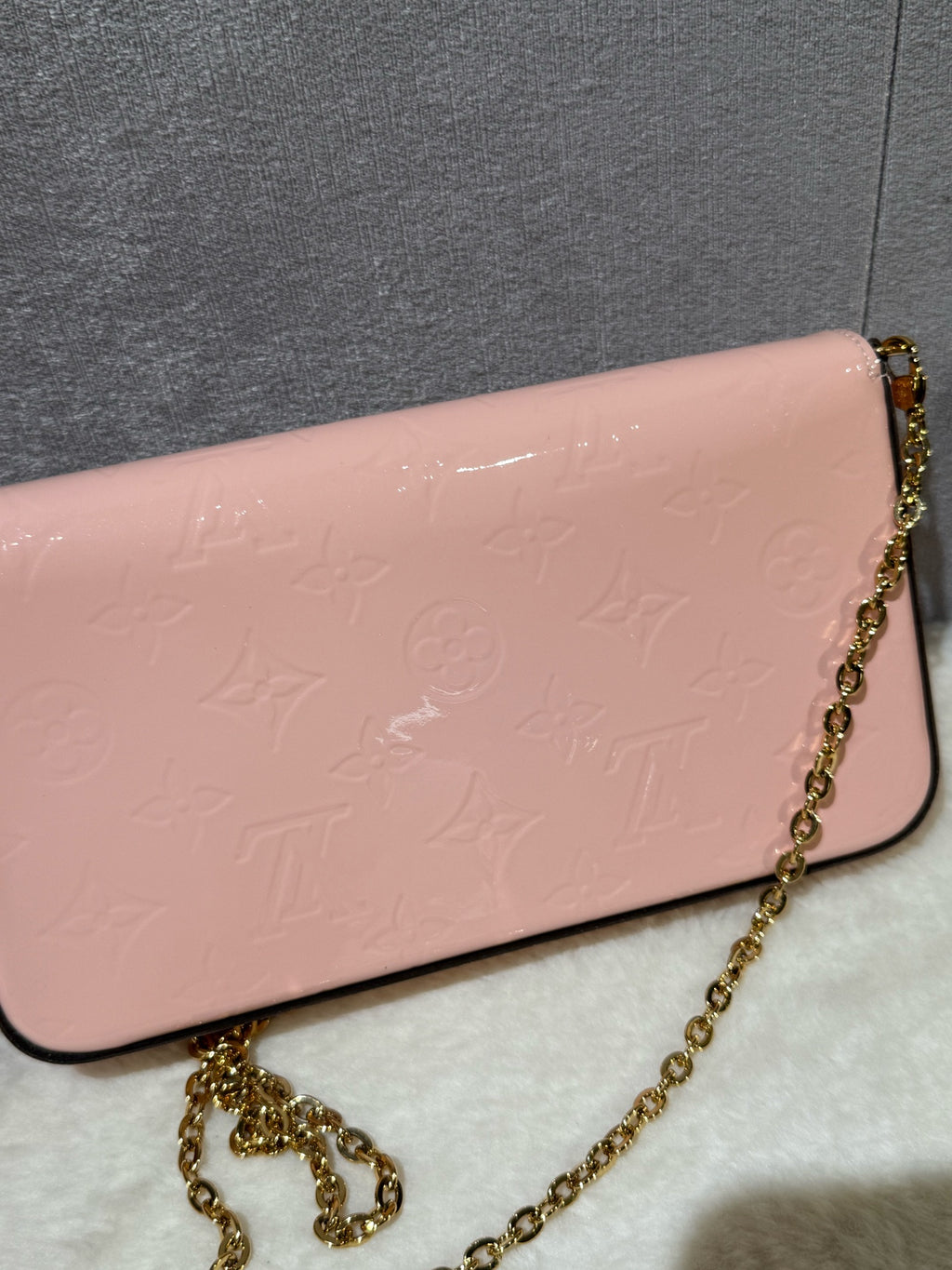 Louis Vuitton M64358