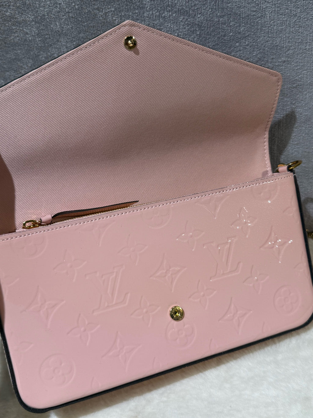 Louis Vuitton M64358