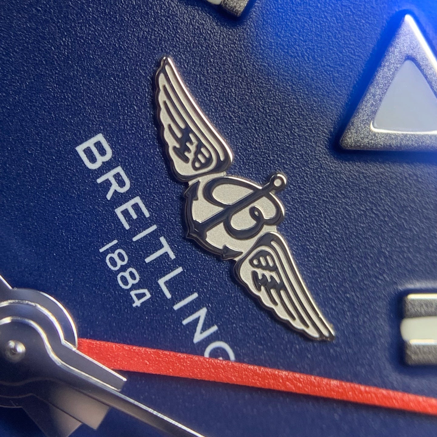 Breitling Avenger 45 millimeters A32395101C1X1