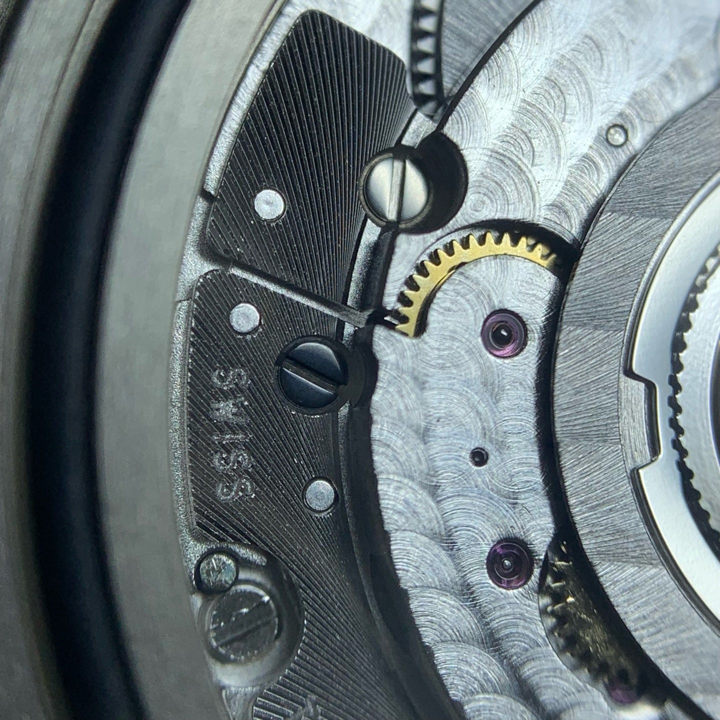 Breitling Avenger 45 millimeters A32395101C1X1
