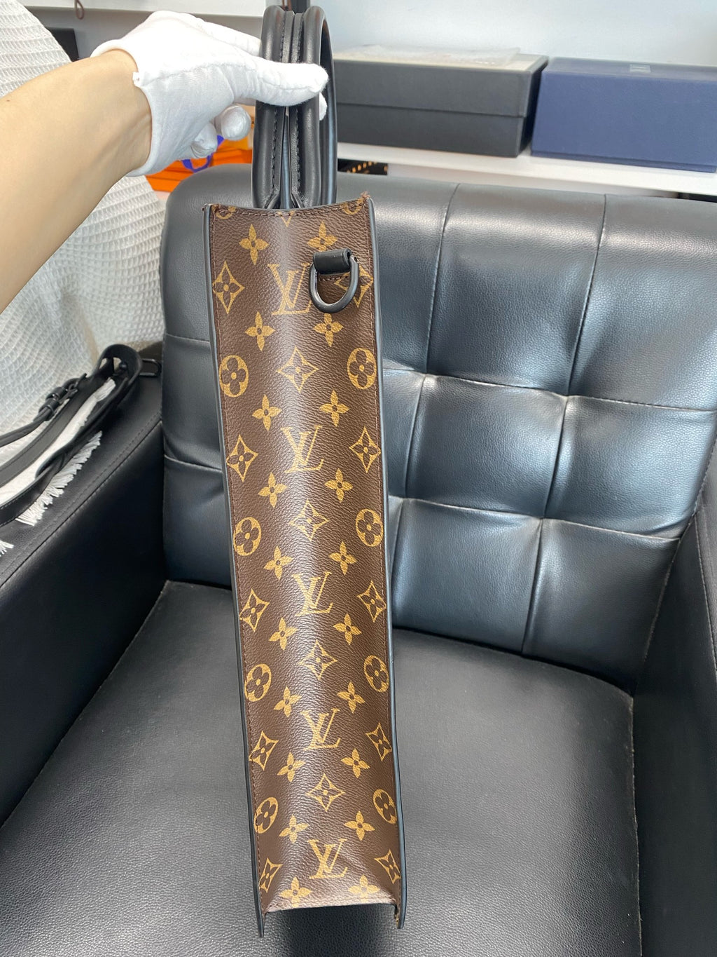 Louis Vuitton Brown M45667