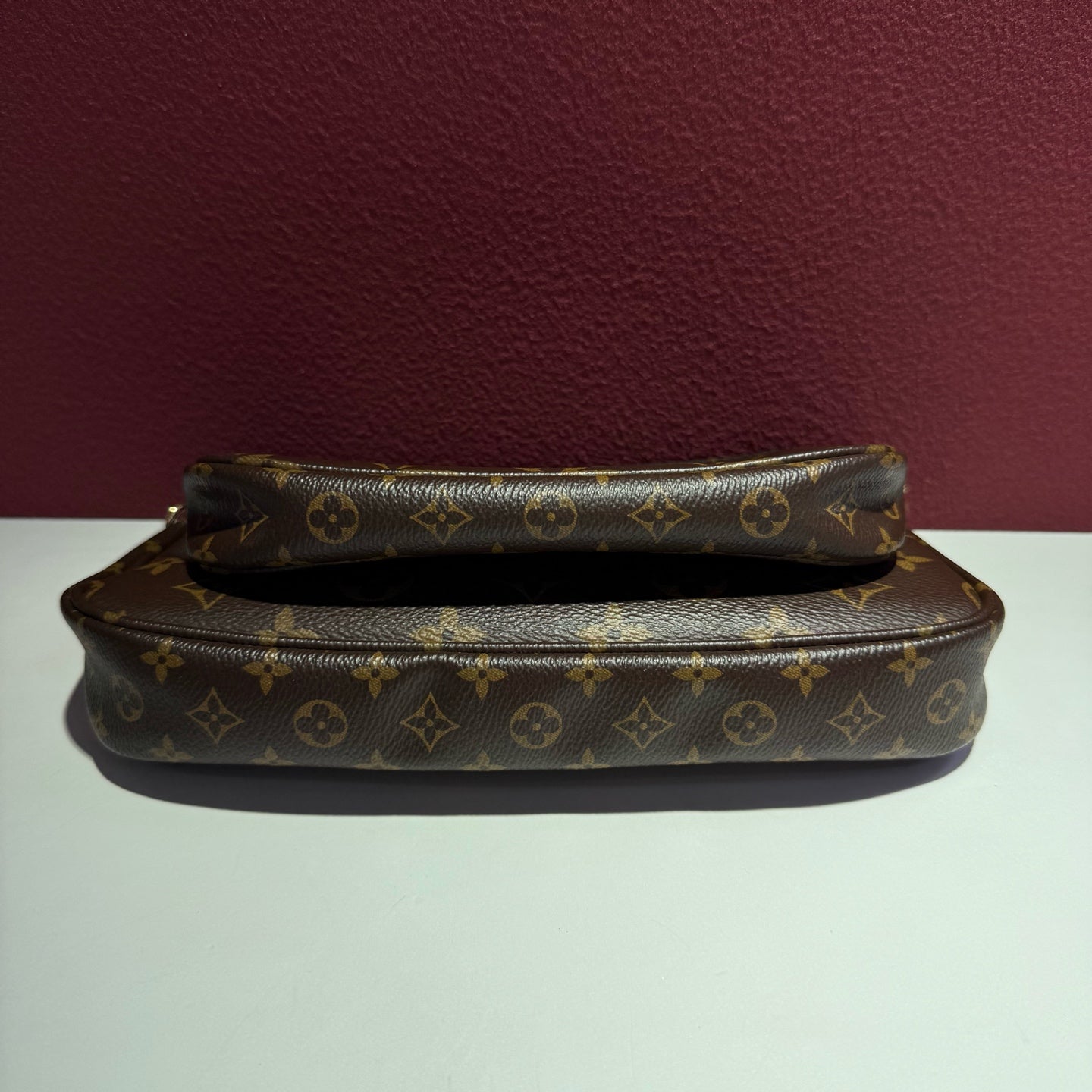 Louis Vuitton Multi Pochette Accessories Crossbody 24 x 13.5 x 4 M44840