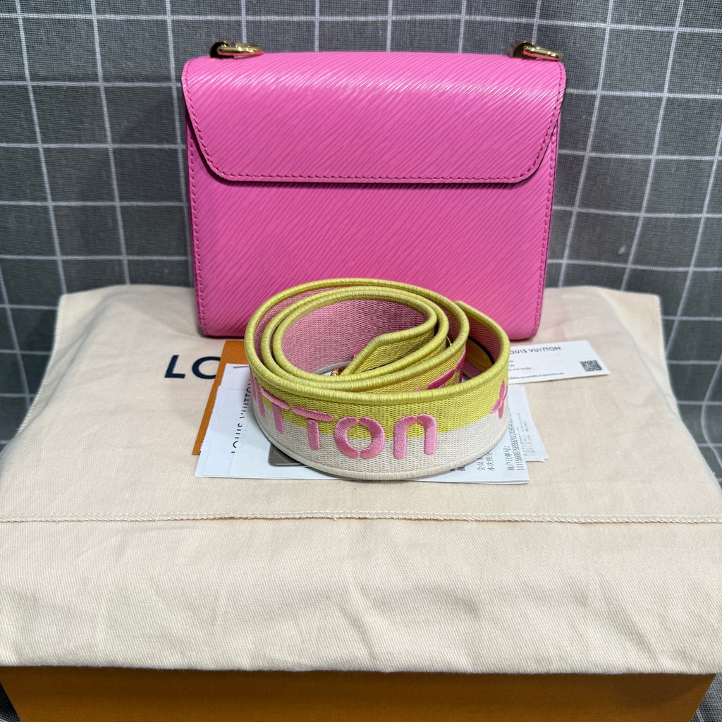 Louis Vuitton Twist Leather M20693