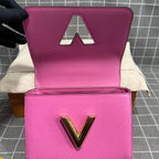 Louis Vuitton Twist Leather M20693