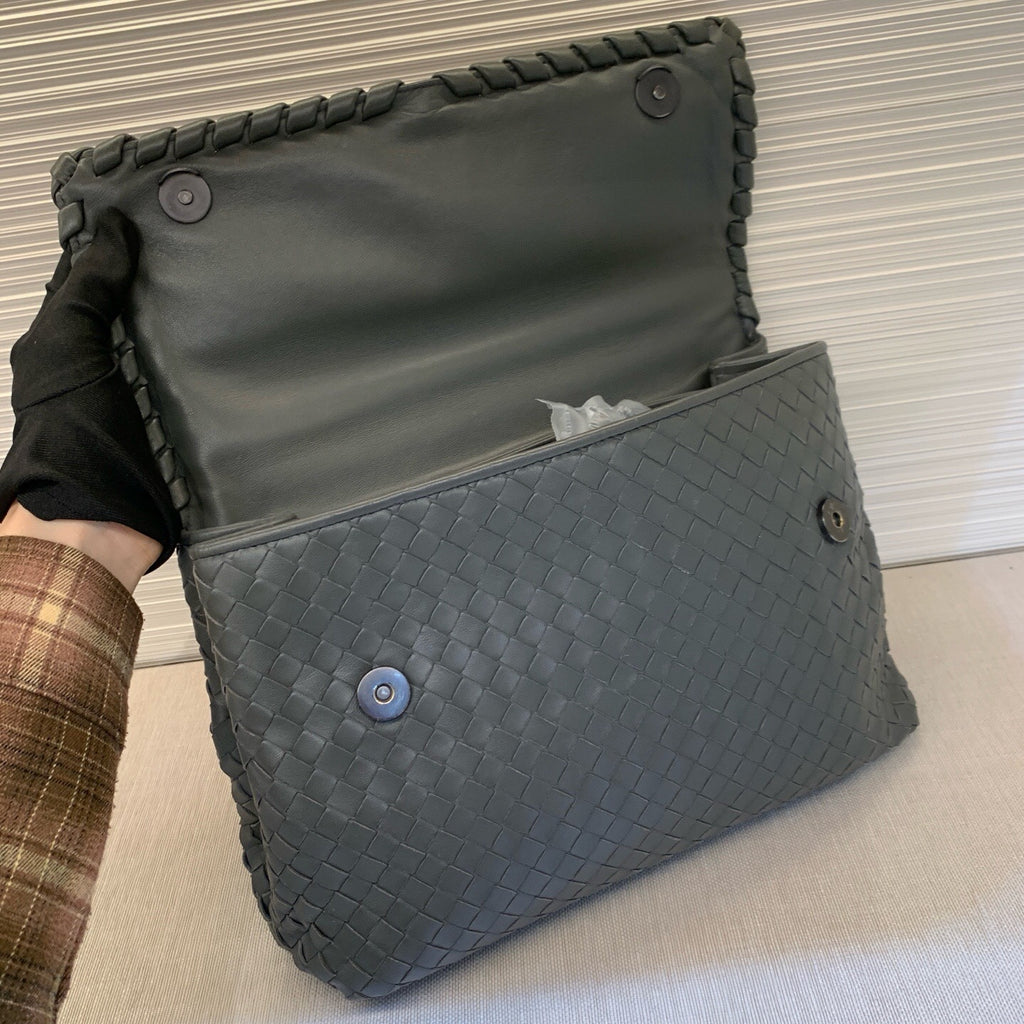Bottega Veneta Shoulder Bag
