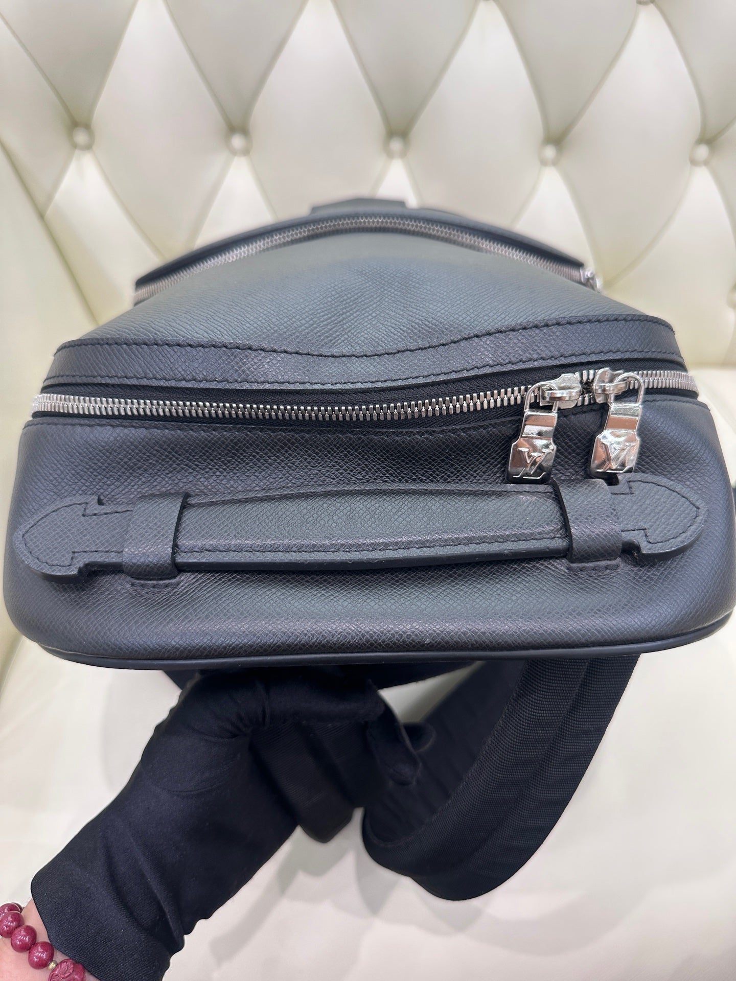 Louis Vuitton Black Backpack 29.0x 42.5x 18.0 cm M30147