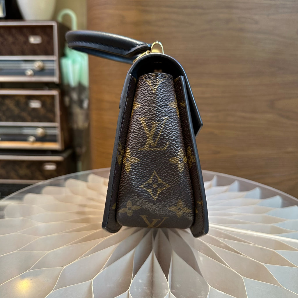 Louis Vuitton Tilsitt M46548