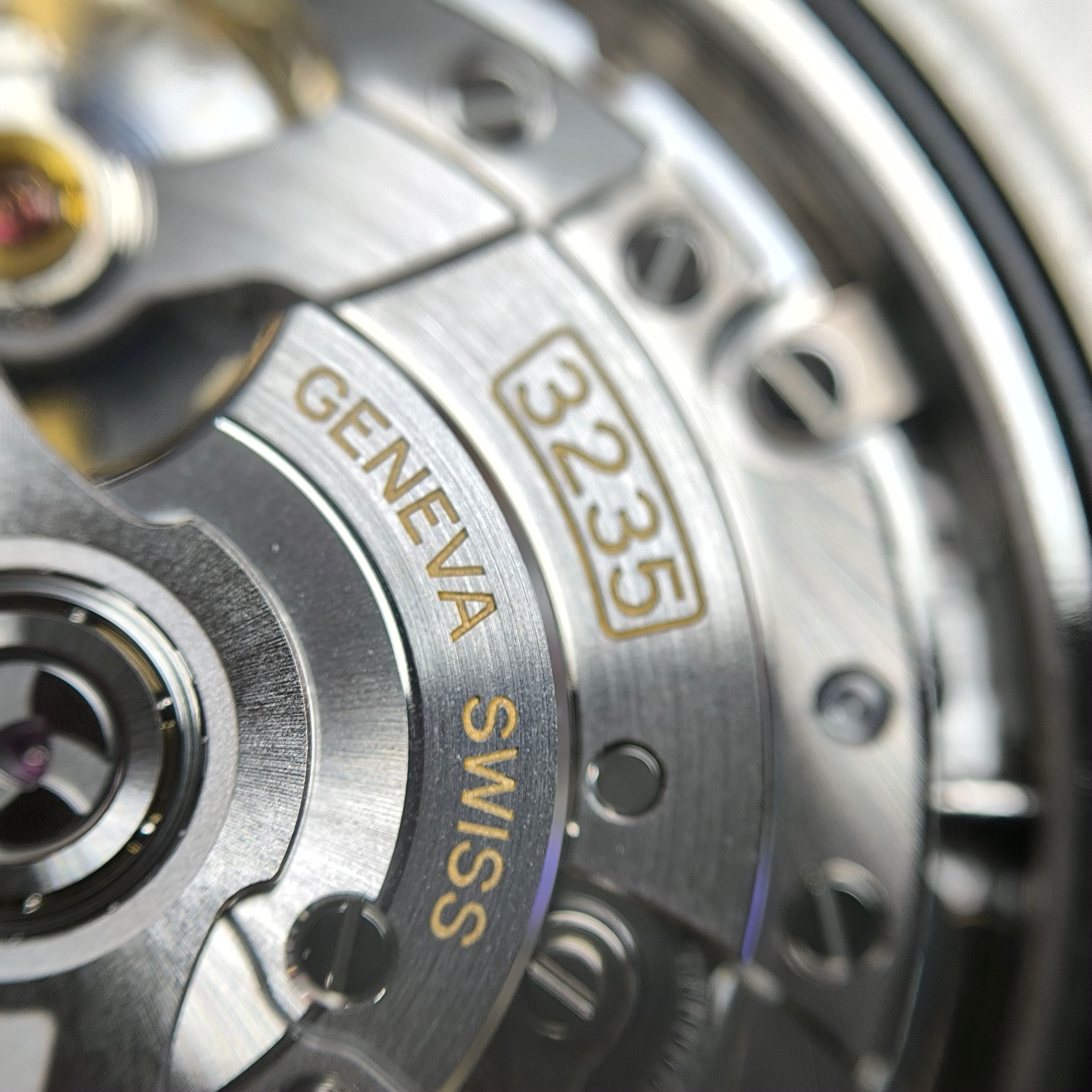 Rolex Log type 41 millimeters m126331-0009