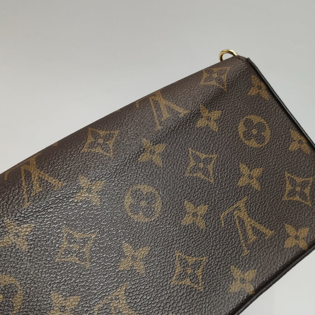 Louis Vuitton Crossbody M61276