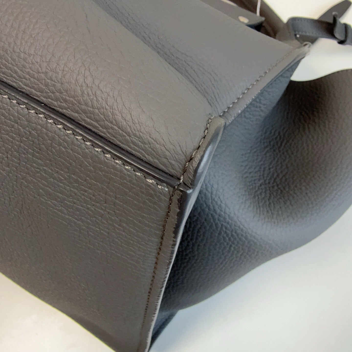 Celine (Unknown) Gray Satchel 189313A4T.09GM