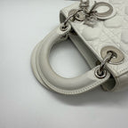 Dior White 17 x 15 x 7 centimeters M0505PCAL-M010