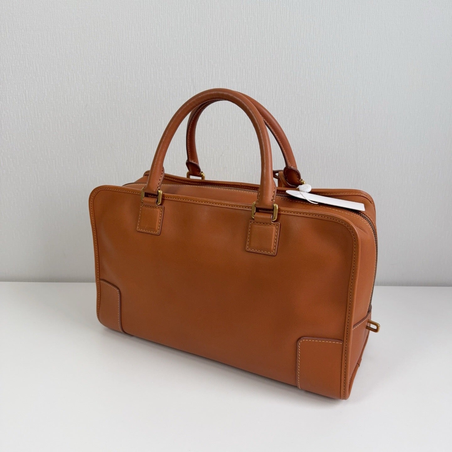 Loewe Amazona Satchel 352.12.N22