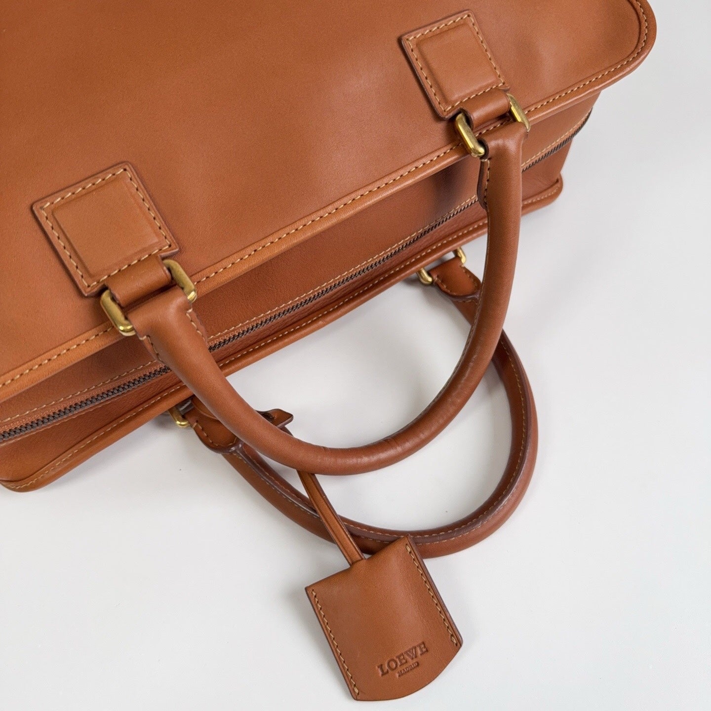 Loewe Amazona Satchel 352.12.N22