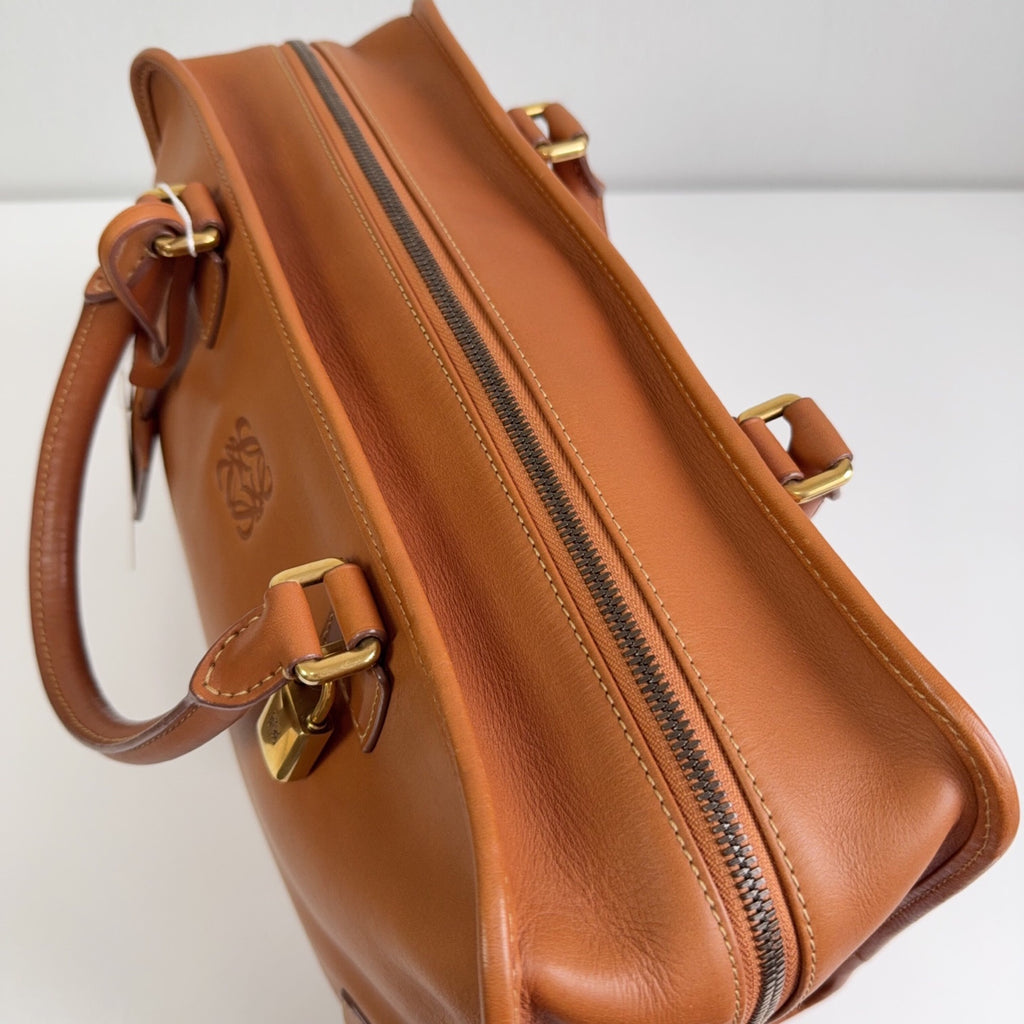 Loewe Amazona Satchel 352.12.N22