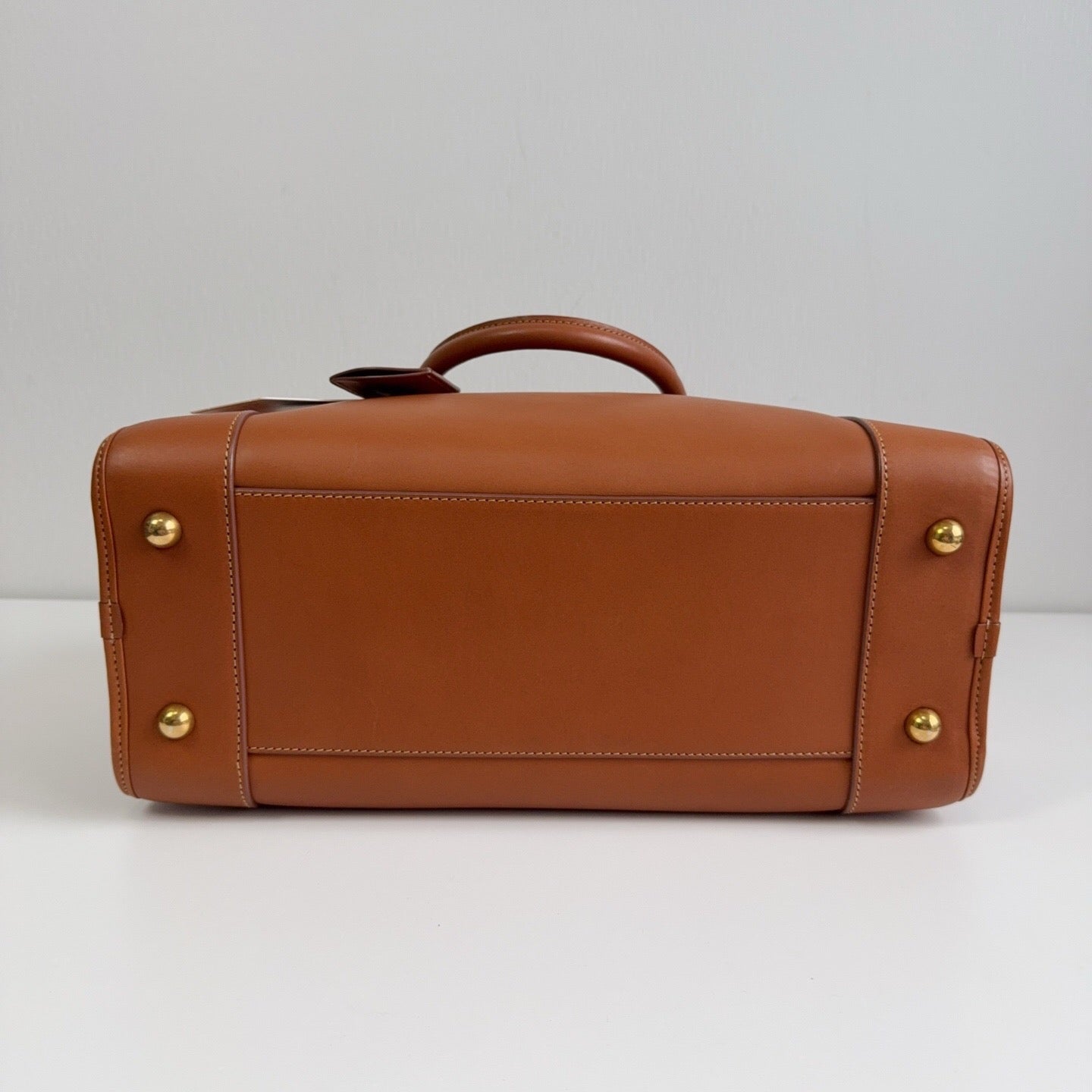 Loewe Amazona Satchel 352.12.N22