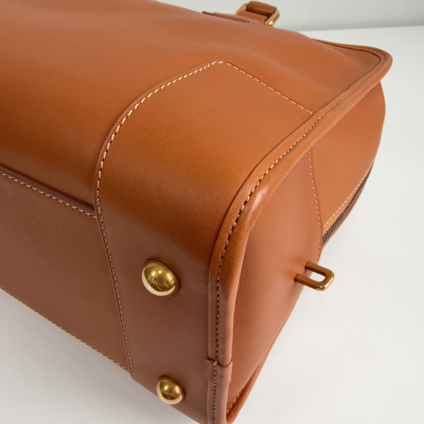 Loewe Amazona Satchel 352.12.N22