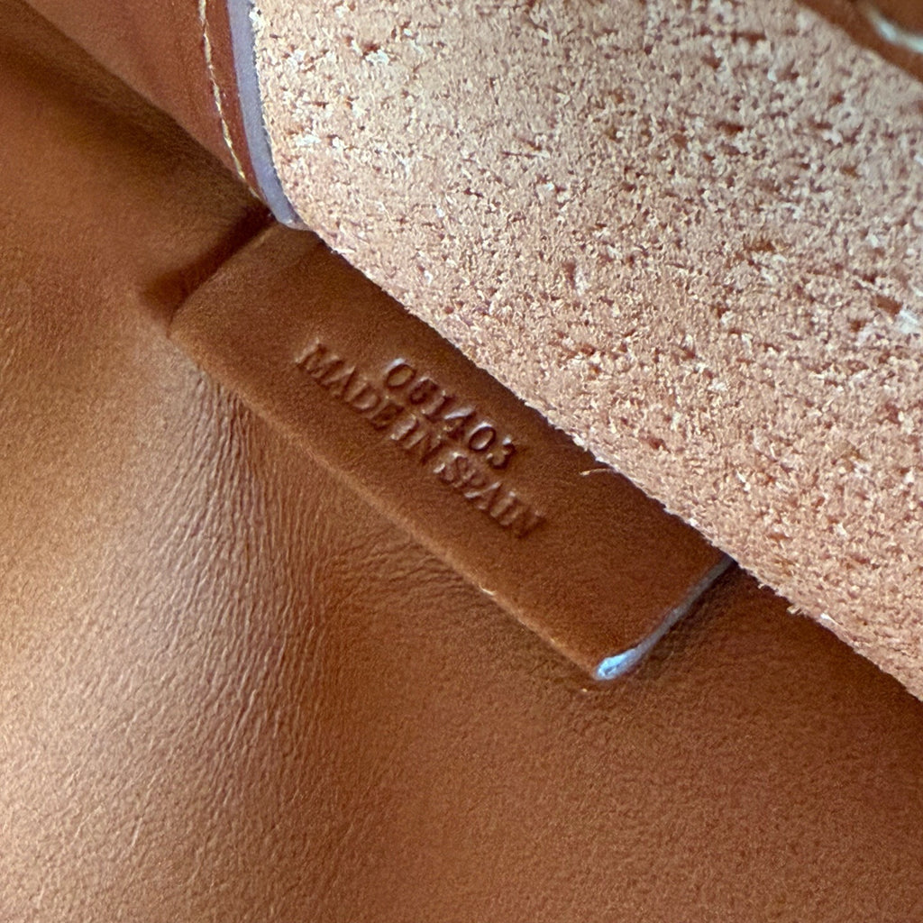 Loewe Amazona Satchel 352.12.N22