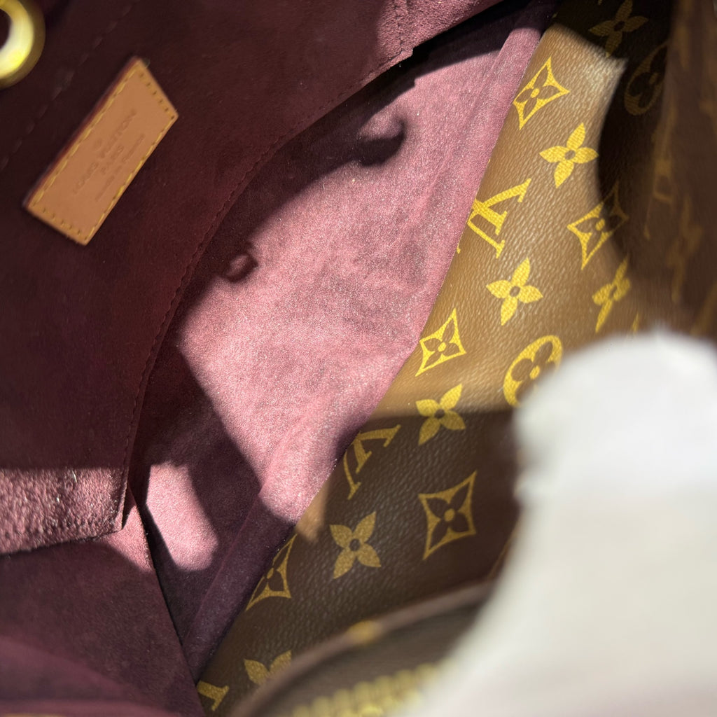 Louis Vuitton Montaigne Bb Crossbody 29.0x 20.0x 13.0 cm M41055