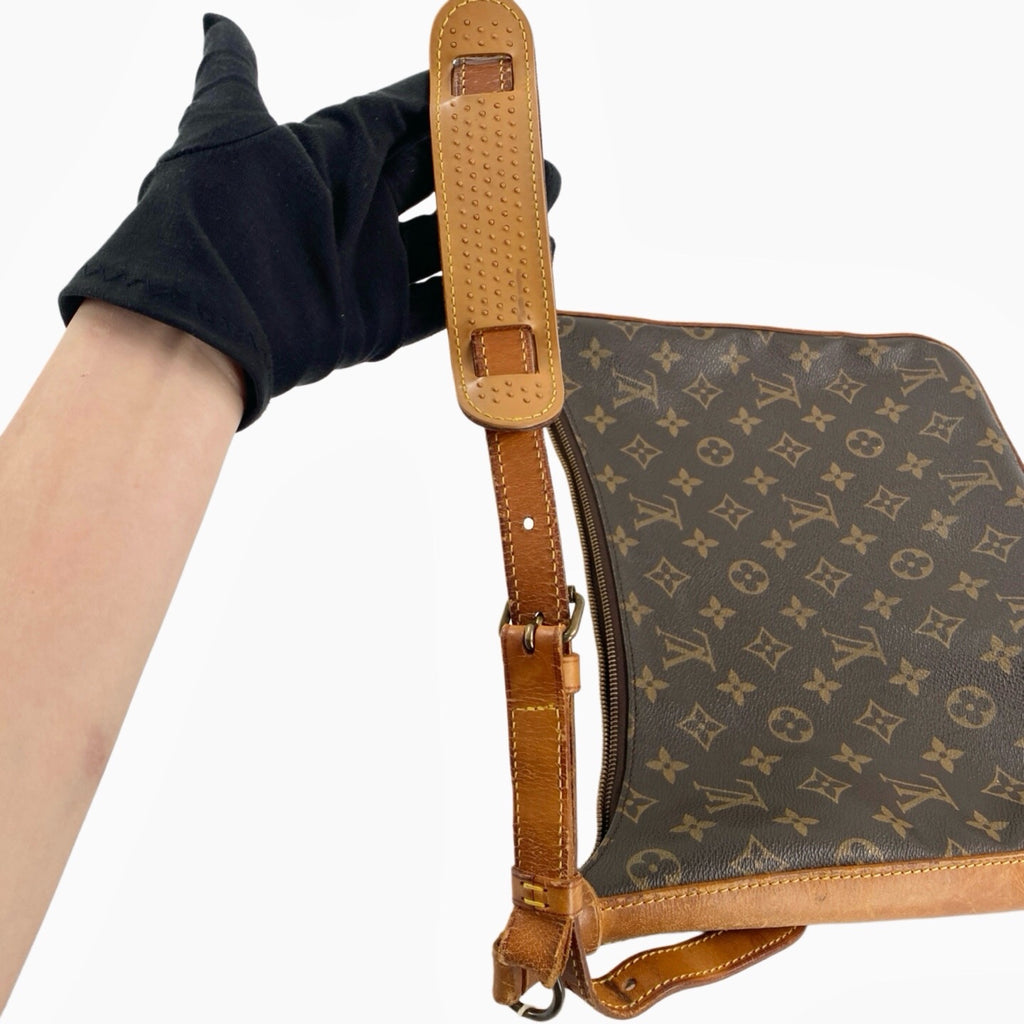 Louis Vuitton Shoulder Bag