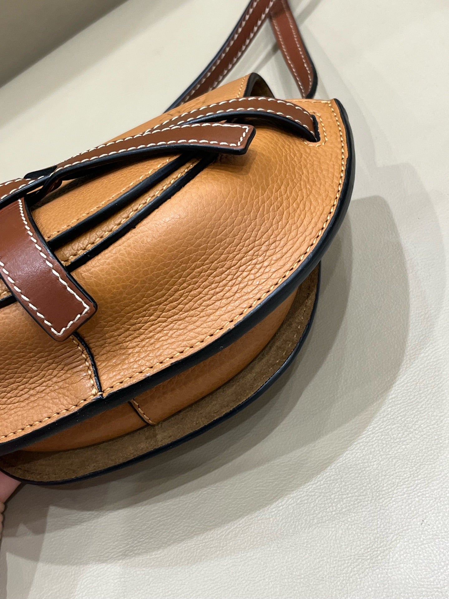 Loewe Saddle Bag 321.12.U62-3639