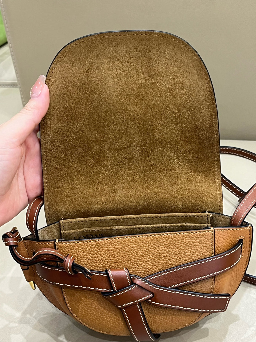 Loewe Saddle Bag 321.12.U62-3639