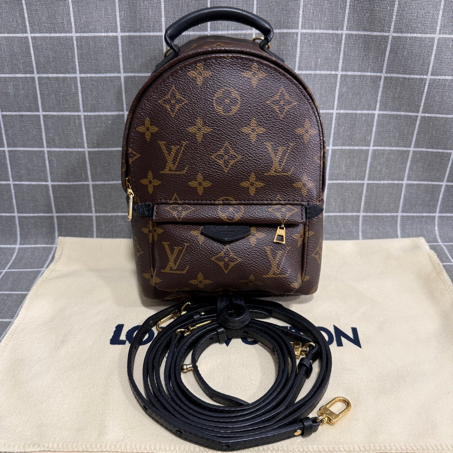 Louis Vuitton M41562