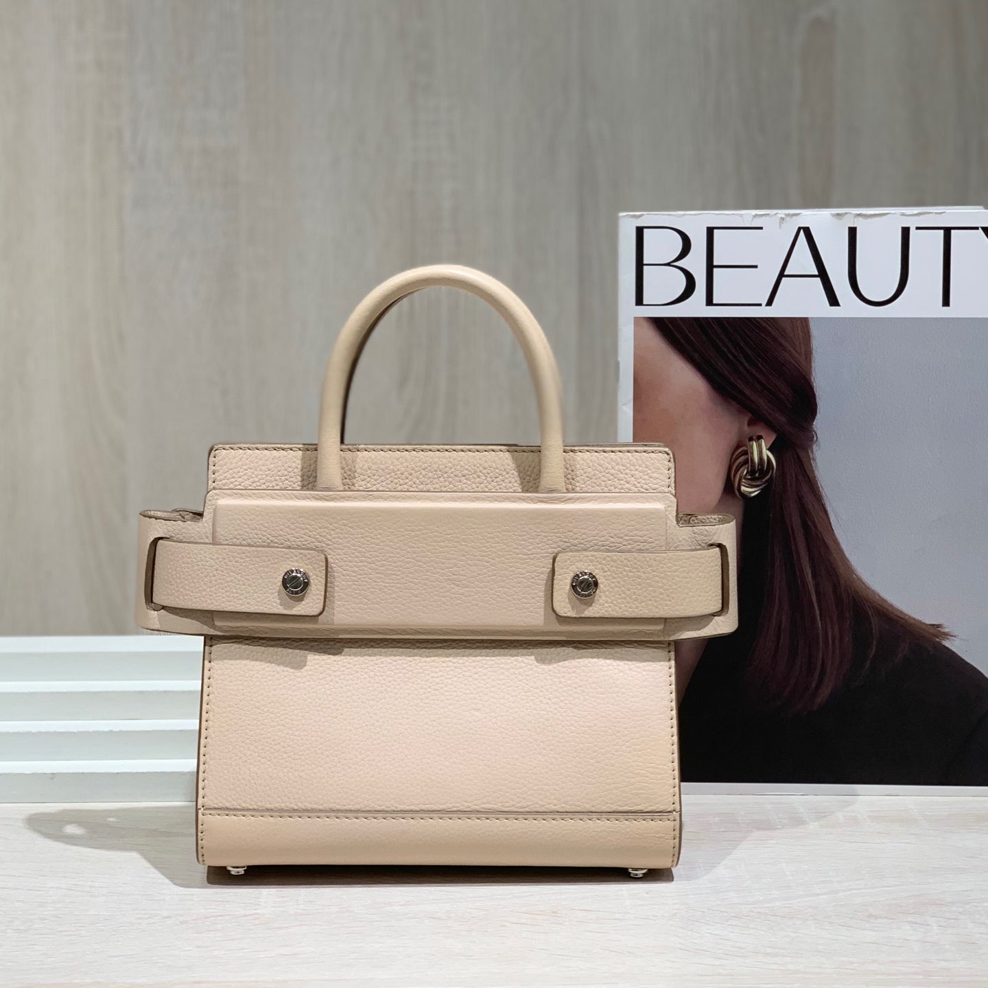 Givenchy Pink BB0555-7037-272