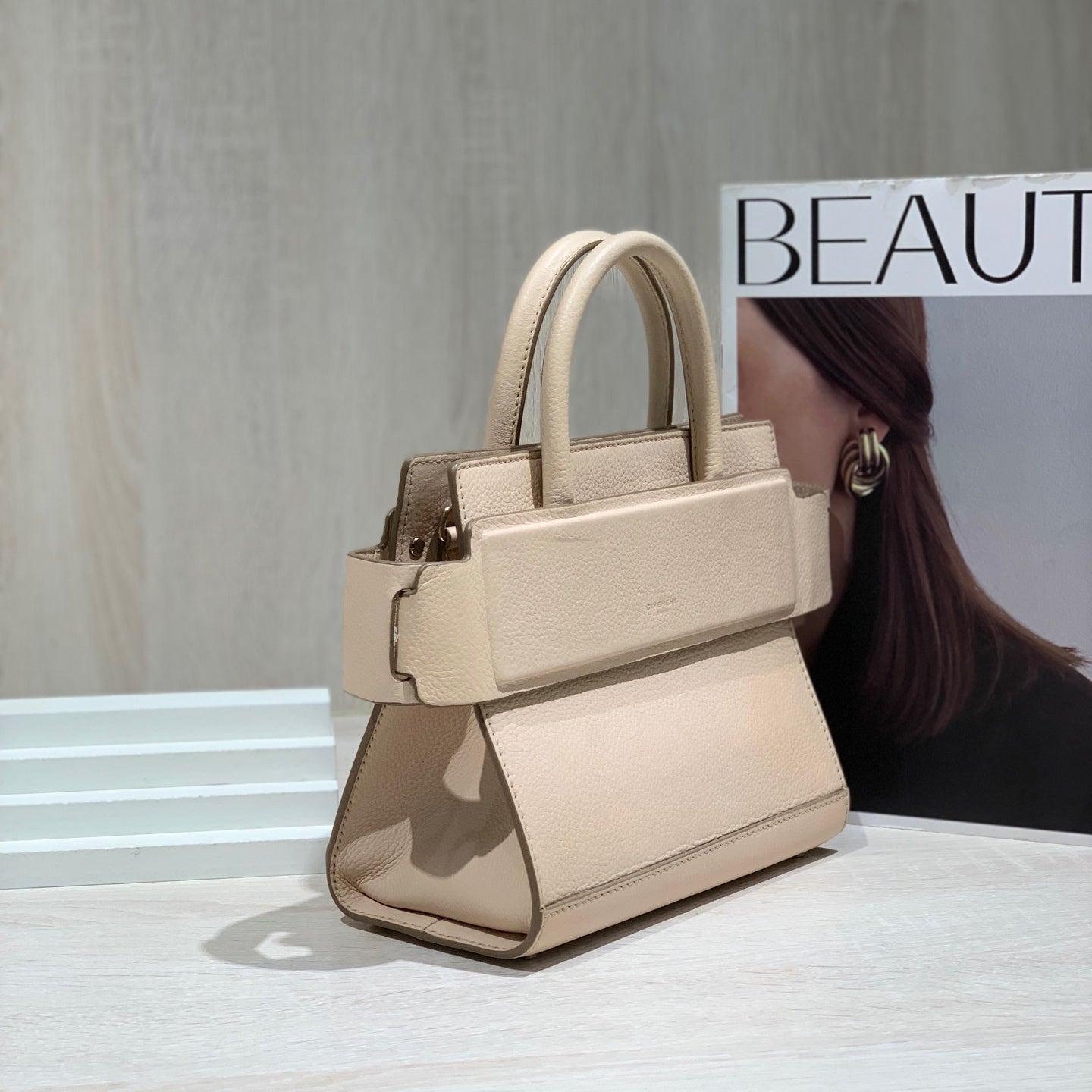 Givenchy Pink BB0555-7037-272